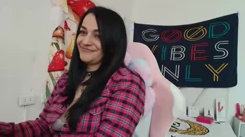 Snapshot of azucenaxxxgp chatting on April 20, 2026, 3:37 pm Azucena R online show from April 20, 2026, 3:37 pm