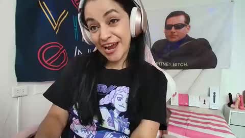 Snapshot of azucenaxxxgp chatting on April 25, 2026, 3:42 pm Azucena R online show from April 25, 2026, 3:42 pm