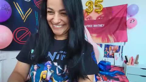 Snapshot of azucenaxxxgp chatting on April 30, 2026, 8:57 pm Azucena R online show from April 30, 2026, 8:57 pm