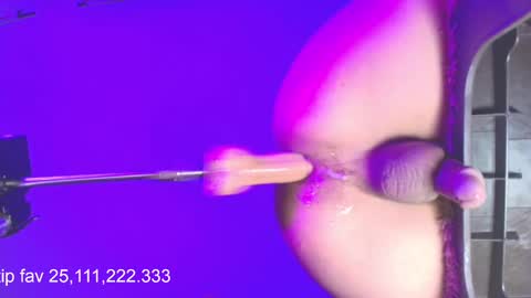 earandel online show from November 21, 2025, 7:56 pm