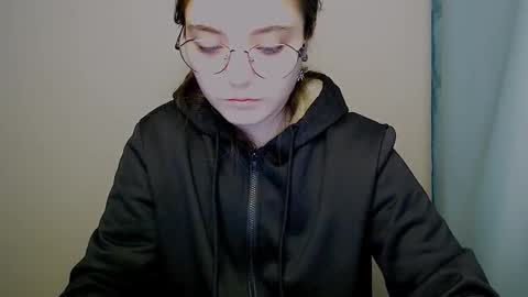 azumi_chan_ online show from November 13, 2025, 1:04 am