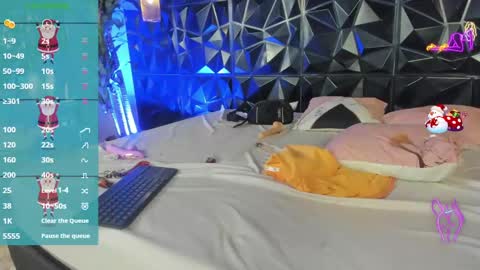 Azuraby online show from January 4, 2025, 1:31 am