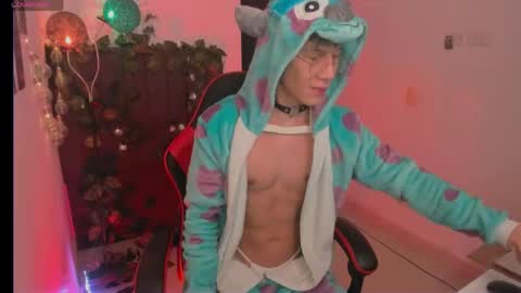 Snapshot of baaby_boyy chatting on May 3, 2026, 1:22 am odeley online show from May 3, 2026, 1:22 am