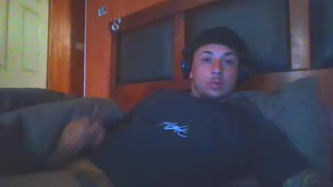 baadddboooy69 online show from November 11, 2025, 11:43 am