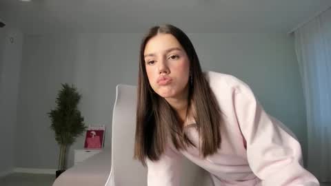 Snapshot of bab_boom chatting on October 24, 2025, 12:52 am Monica online show from October 24, 2025, 12:52 am