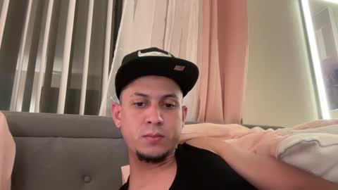 Snapshot of babboy25 chatting on February 21, 2025, 5:24 am babboy25 online show from February 21, 2025, 5:24 am