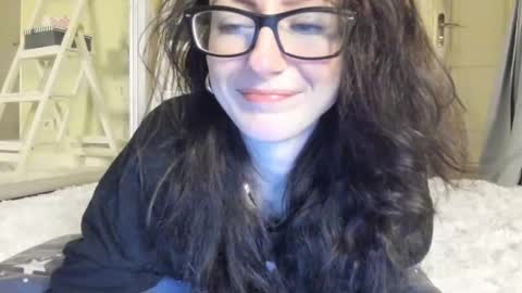 babby_jewel online show from February 6, 2025, 2:15 pm