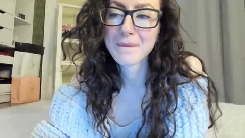 babby_jewel online show from October 16, 2025, 10:16 am