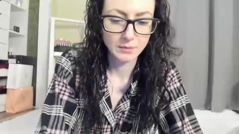 babby_jewel online show from October 21, 2025, 11:00 am