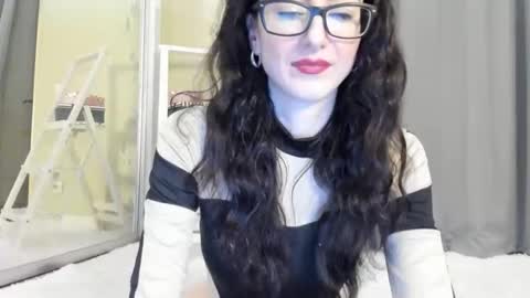 babby_jewel online show from October 25, 2025, 10:12 am