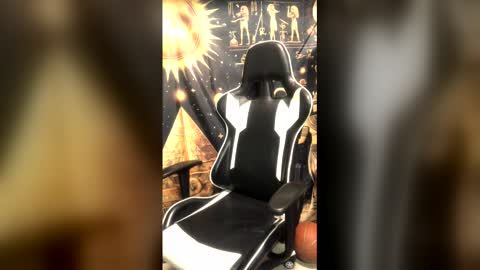 babecalvinwatts online show from January 16, 2026, 4:27 am