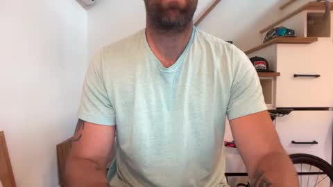 babeheater online show from December 15, 2025, 6:34 pm