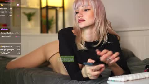 Hey  Im your angel Holly online show from February 20, 2025, 11:21 pm