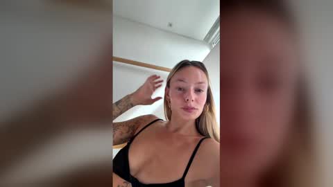 babettex online show from May 6, 2026, 10:53 am