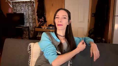 Snapshot of babiifern chatting on December 9, 2024, 2:06 pm Fern Browning online show from December 9, 2024, 2:06 pm