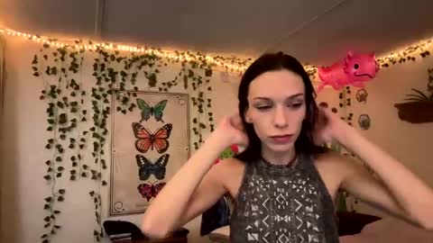 Snapshot of babiifern chatting on January 11, 2025, 2:41 am Fern Browning online show from January 11, 2025, 2:41 am