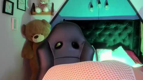 baby__kitty_ online show from February 21, 2026, 12:17 pm