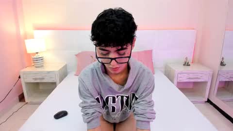 Ander online show from March 10, 2025, 7:29 pm