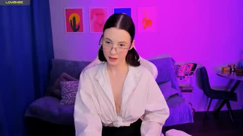 Baby Annabelle online show from December 17, 2025, 3:45 am