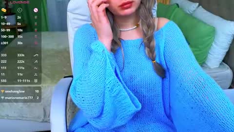 Snapshot of baby_debbie chatting on February 19, 2025, 11:25 pm Debora online show from February 19, 2025, 11:25 pm