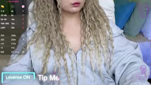 Snapshot of baby_debbie chatting on February 27, 2025, 8:09 pm Debora online show from February 27, 2025, 8:09 pm