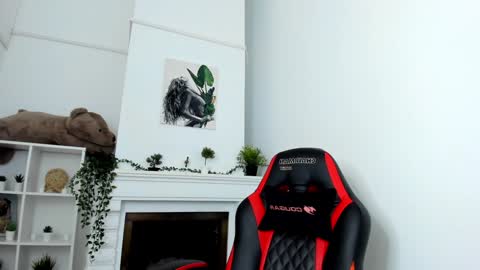 Snapshot of baby_evalena chatting on January 24, 2025, 11:04 am Evalena maybe just Eva online show from January 24, 2025, 11:04 am