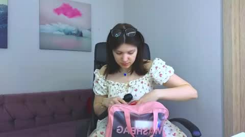 Snapshot of baby_evalena chatting on May 2, 2026, 5:12 am Evalena maybe just Eva online show from May 2, 2026, 5:12 am