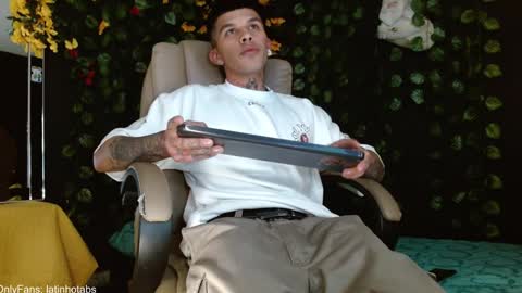 OF GxoXabs online show from December 26, 2024, 1:07 am