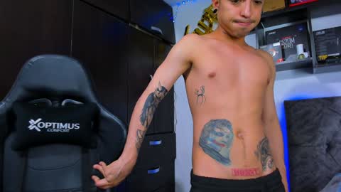 Snapshot of baby_junior420 chatting on January 10, 2025, 8:59 pm Junior Independent Model online show from January 10, 2025, 8:59 pm