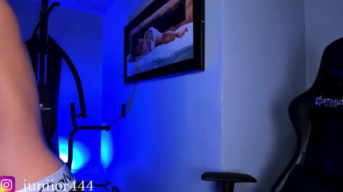 Snapshot of baby_junior420 chatting on December 18, 2025, 5:13 am Junior Independent Model online show from December 18, 2025, 5:13 am