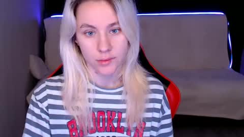 Snapshot of baby_kitte chatting on December 8, 2024, 3:43 am baby_kitte online show from December 8, 2024, 3:43 am