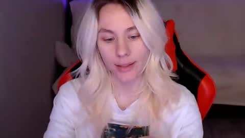 Snapshot of baby_kitte chatting on December 11, 2024, 6:36 am baby_kitte online show from December 11, 2024, 6:36 am