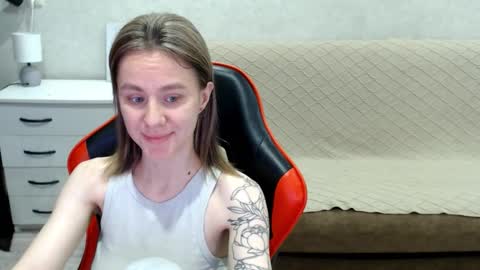 Snapshot of baby_kitte chatting on October 12, 2025, 12:20 am baby_kitte online show from October 12, 2025, 12:20 am