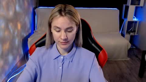 baby_kitte online show from April 12, 2026, 12:59 am