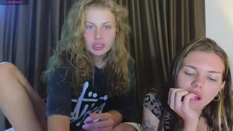 Snapshot of baby_leen chatting on March 3, 2025, 1:53 am Sharleen online show from March 3, 2025, 1:53 am