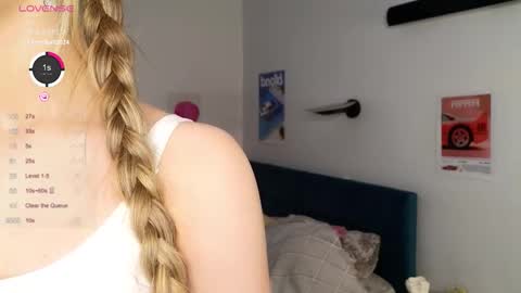 Ruth online show from October 4, 2025, 7:12 pm