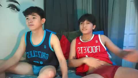 Snapshot of baby_simph chatting on July 17, 2026, 4:12 pm Josh online show from July 17, 2026, 4:12 pm