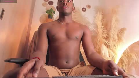 FOLLOW ME  online show from January 12, 2026, 7:24 am