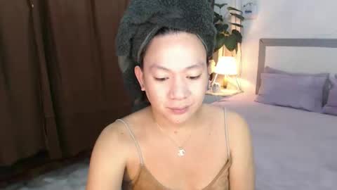   AMANDA  online show from November 3, 2025, 2:29 pm