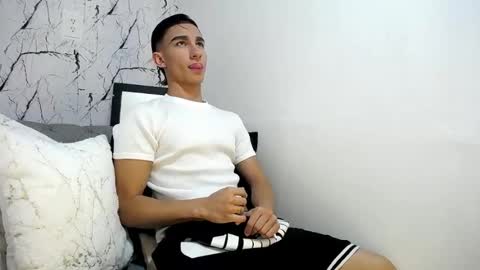 Snapshot of babyandy_ chatting on April 19, 2026, 9:39 pm ANDY online show from April 19, 2026, 9:39 pm