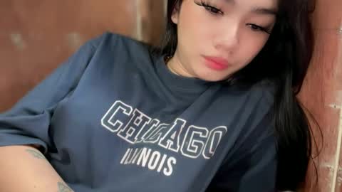 Clara online show from October 5, 2025, 2:32 am