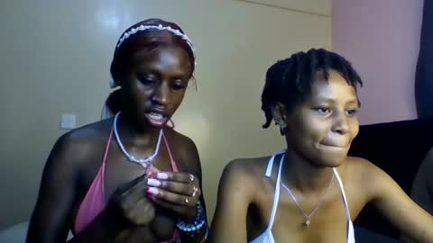 Snapshot of babydoll_230 chatting on April 15, 2026, 4:08 am Babydoll 230 online show from April 15, 2026, 4:08 am