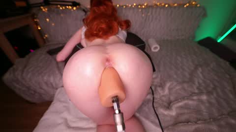 babydoll_laura online show from October 29, 2025, 4:20 pm