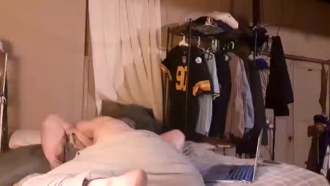 Snapshot of babyface412 chatting on October 7, 2025, 12:41 am babyface412 online show from October 7, 2025, 12:41 am