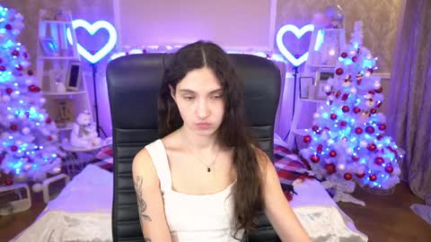 Snapshot of babyflowerr chatting on January 1, 2025, 5:01 am Sasha online show from January 1, 2025, 5:01 am