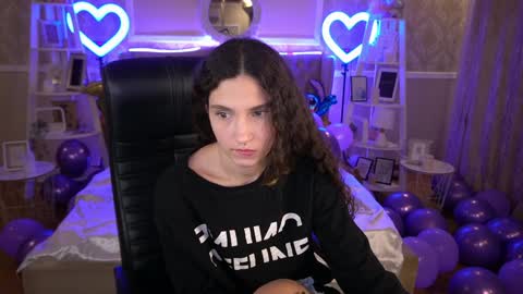 Snapshot of babyflowerr chatting on January 13, 2025, 10:56 pm Sasha online show from January 13, 2025, 10:56 pm