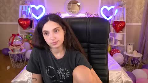 Snapshot of babyflowerr chatting on February 18, 2025, 5:20 am Sasha online show from February 18, 2025, 5:20 am