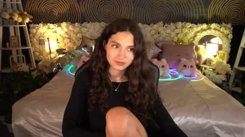 Sasha online show from May 18, 2026, 4:40 am