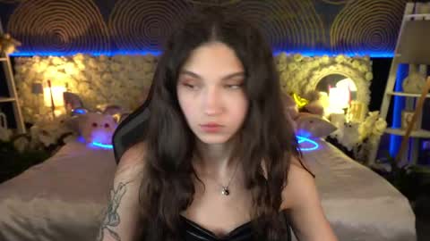 Sasha online show from May 25, 2026, 6:58 pm