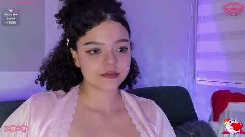 Baby Lee W online show from December 11, 2024, 4:07 am